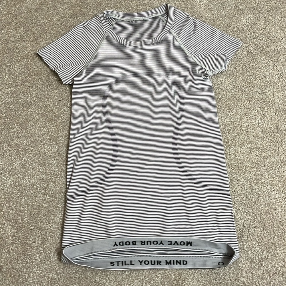 Lululemon swiftly tech